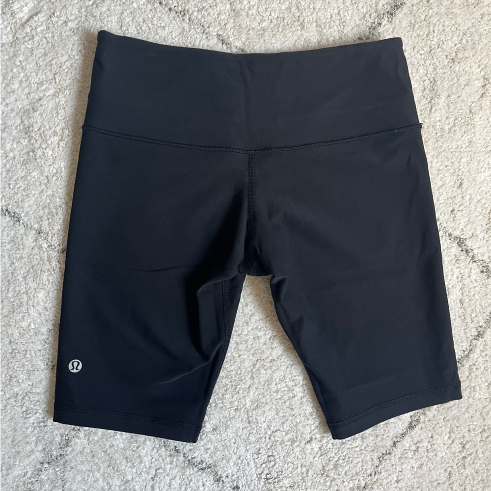 Lululemon Reversible Yoga Shorts (Size 6)